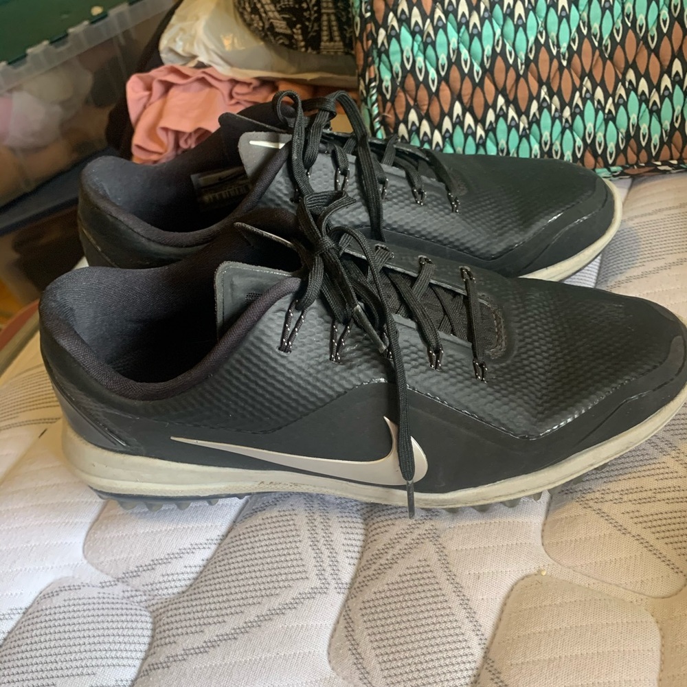 Women’s Nike Golf Shoes 9.5W